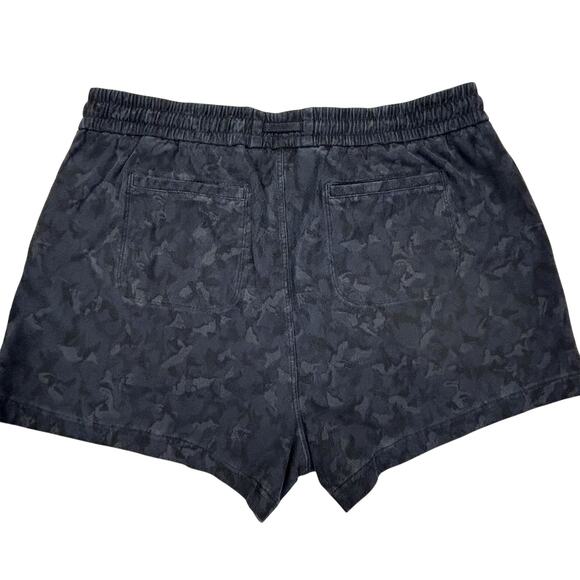 2 Pair Athleta 4" Shorts Womens 20 Cabo Linen Blue & Camo Farallon Short Black - Picture 4 of 16